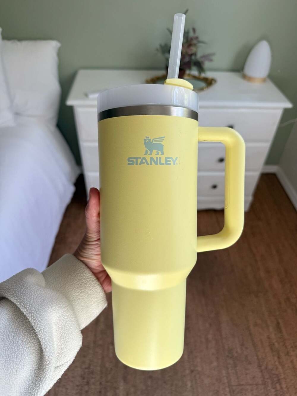 Stanley The Quencher H2.0 FlowState 40 oz Tumbler Pomelo - New Straw included